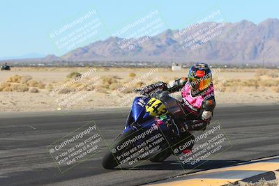 media/Jan-10-2025-CVMA Friday Practice (Fri) [[489e0da257]]/Group 4 and Trackday/Session 2 (Turn 4 Inside)/